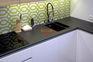 blatyzczarnegogranitunerozimbabweagt