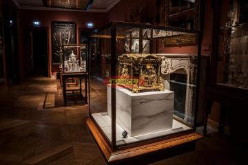 gablotymuzealnezcalacattagold2