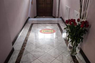 posadzkazmarmurucarraraiemperador